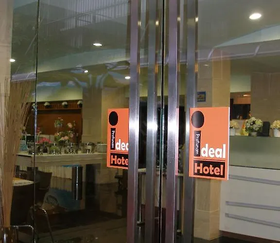 Ideal Pratunam Hotel 3*